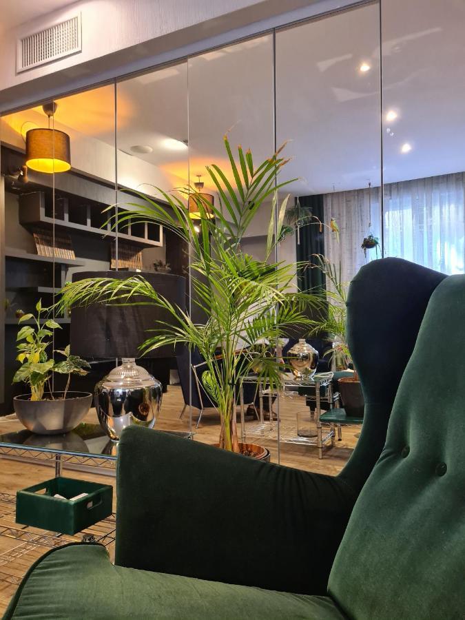 Serendipity Apartments - Montenapoleone Milan Extérieur photo